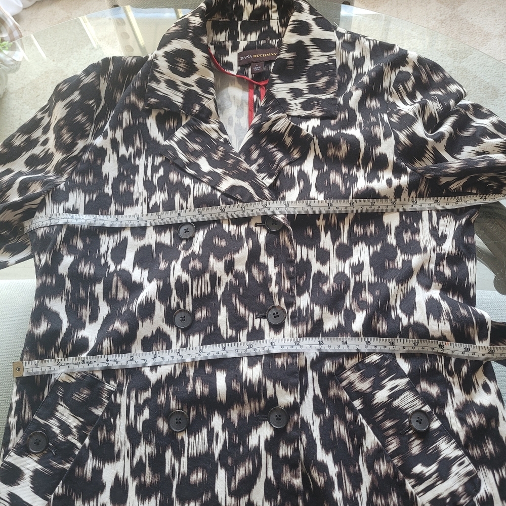 Dana Buchman Double Breasted Animal Print Trench Coat Size Large Lightweight - Picture 11 of 14